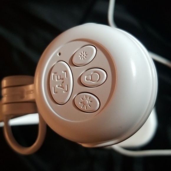 INSWAN INS-1A USB Document Camera with Auto-Focus and LED - Picture 3 of 13